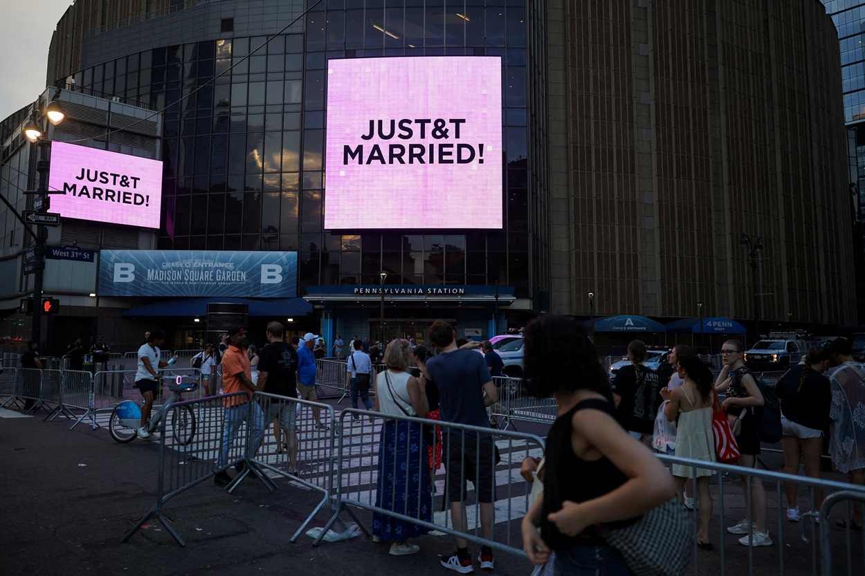 Taylor Swift e Travis Kelce se casam no Madison Square Garden, em NY