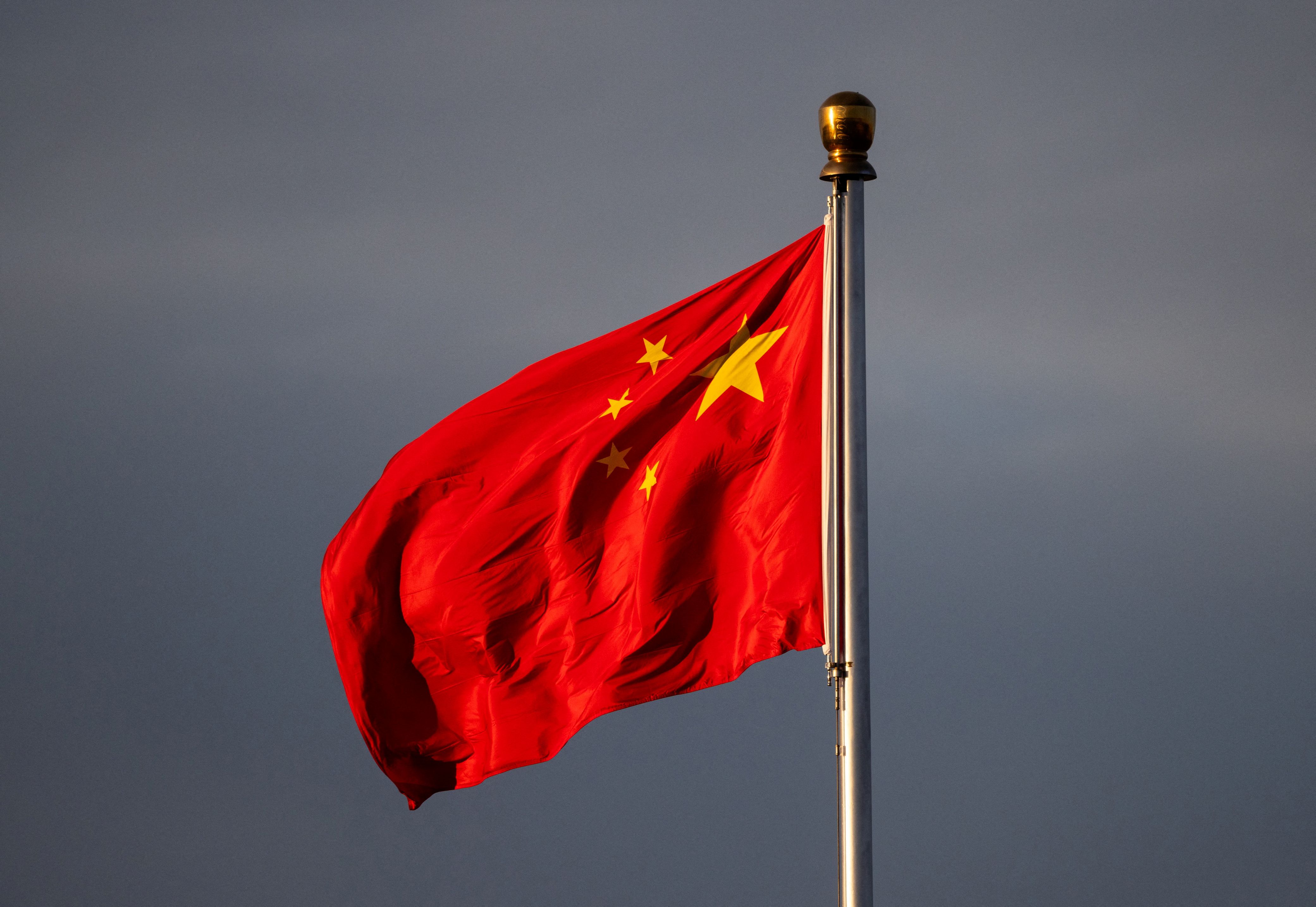 China restringe exportação de produtos civis e militares para 14 entidades da UE