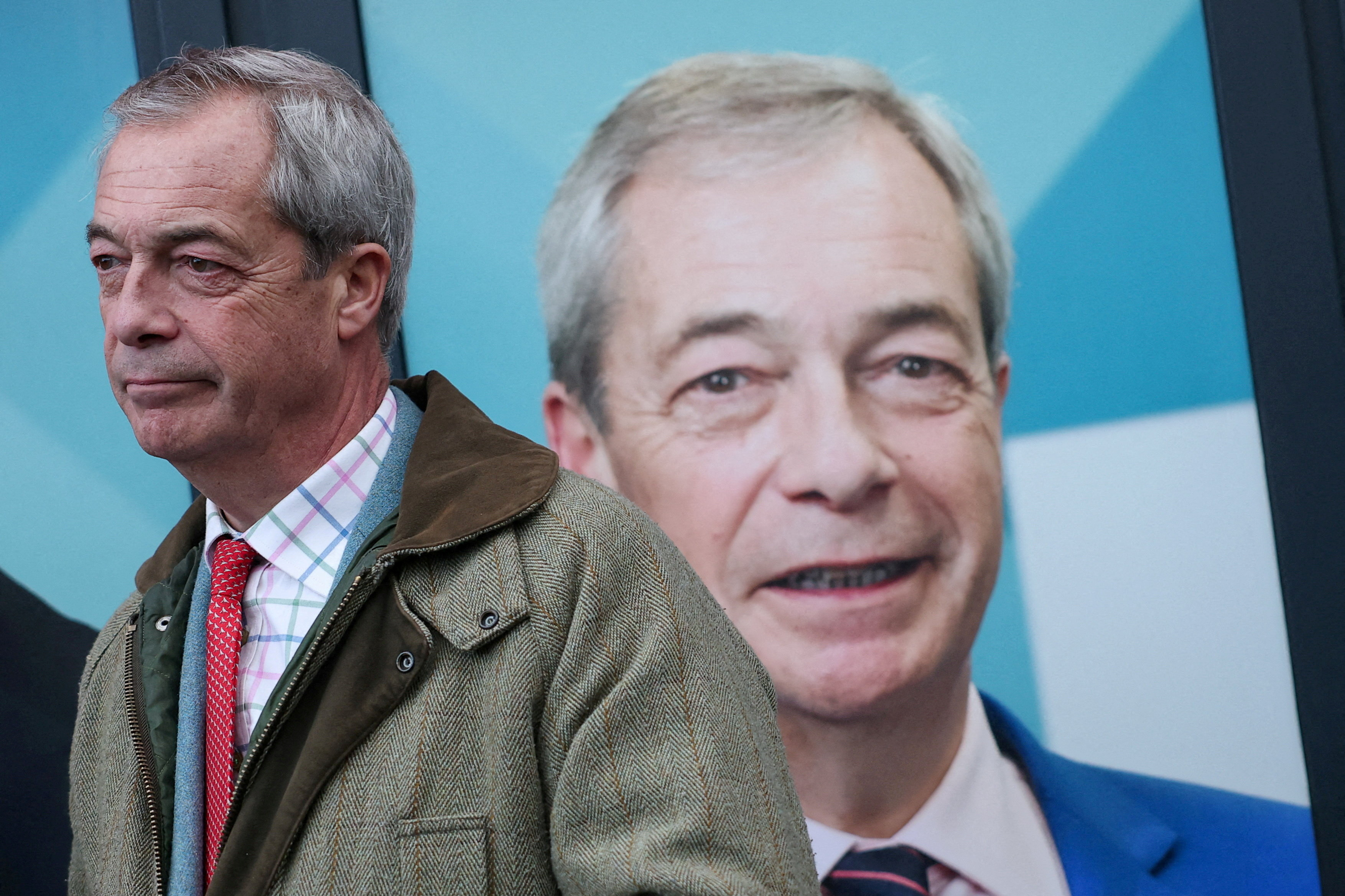 Nigel Farage, líder da direita populista britânica, renuncia para forçar nova eleição