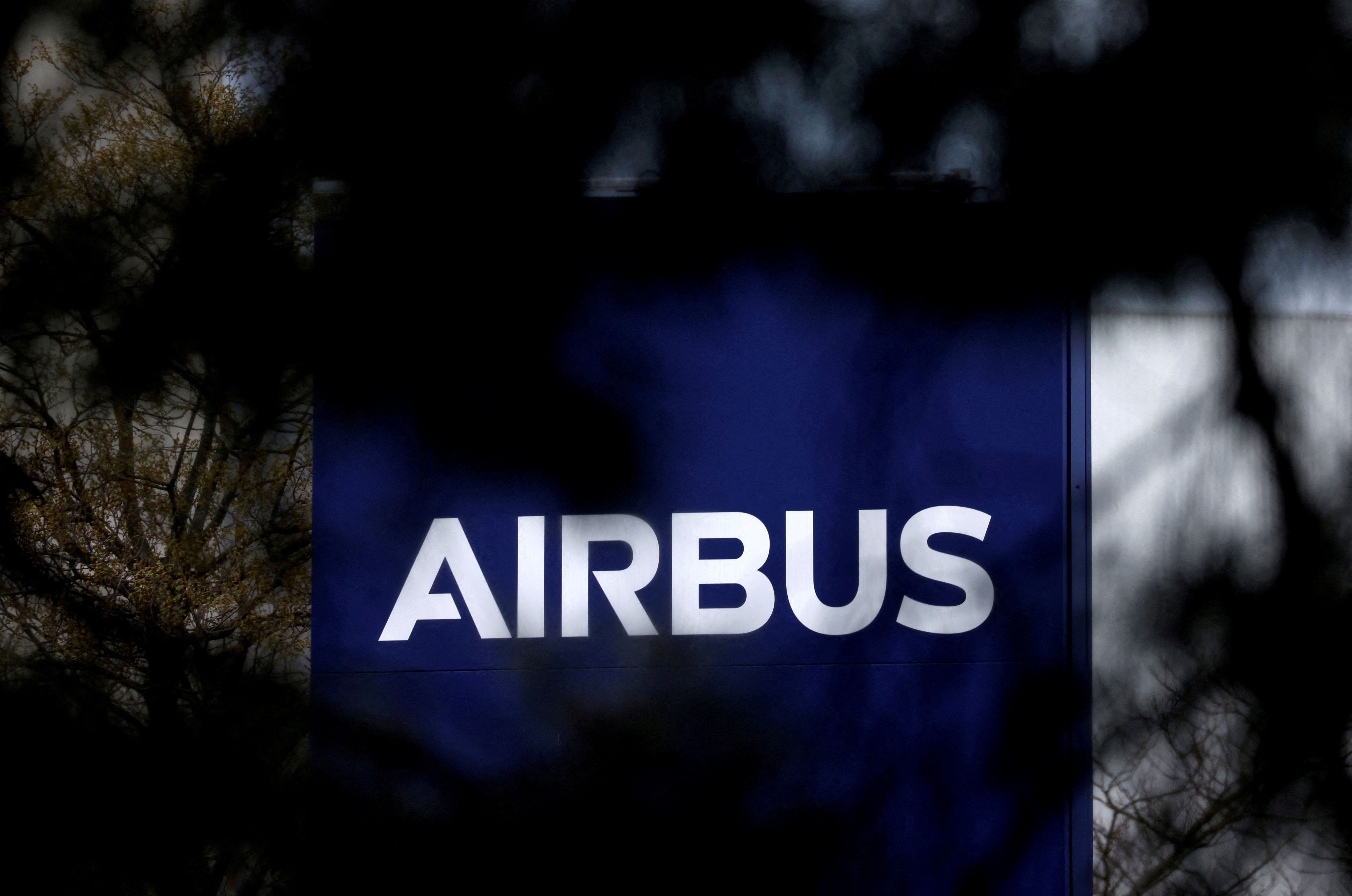 Airbus reduz ritmo de entregas do A330 após descoberta de objeto perdido em aeronave