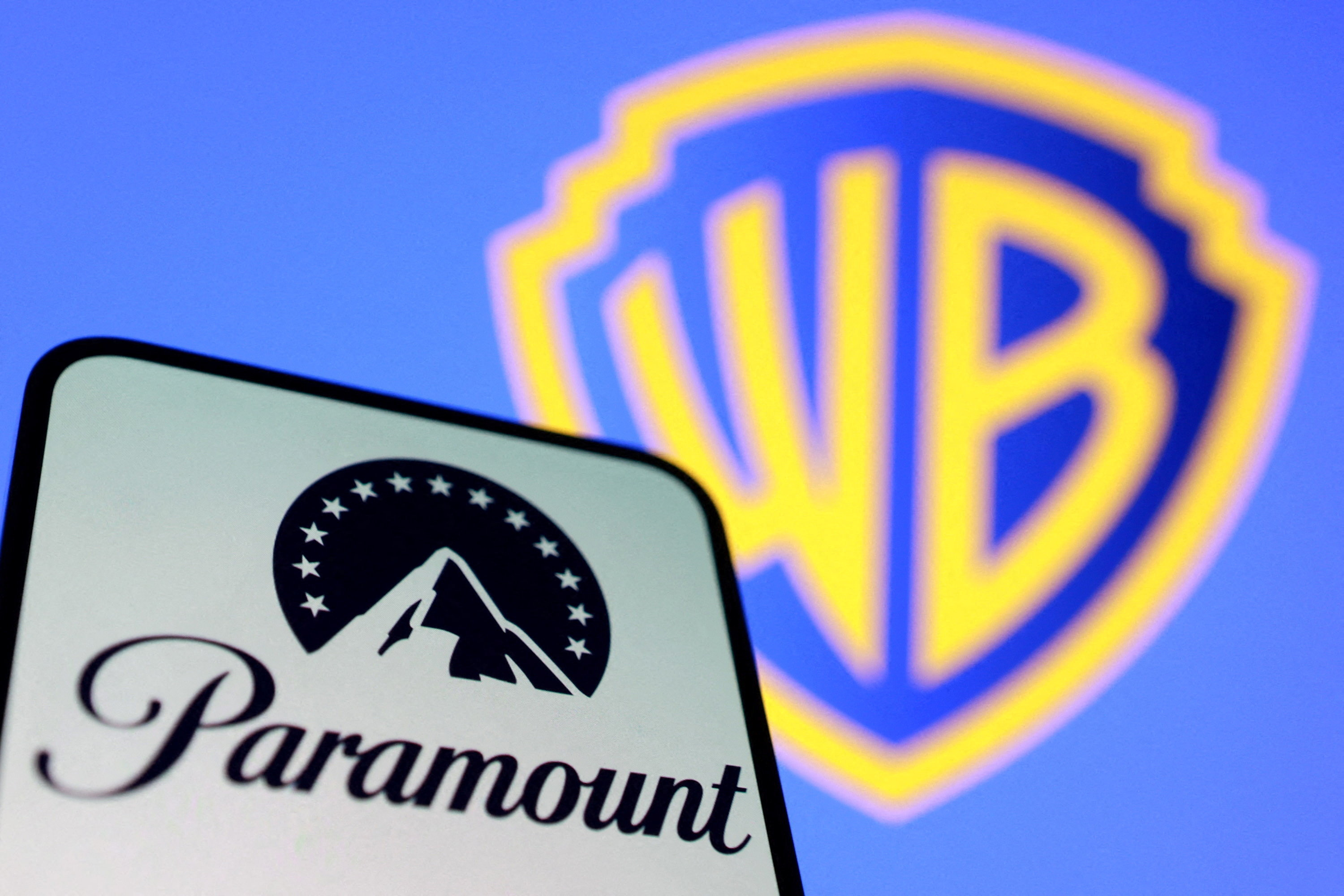 Justiça dos EUA suspende por duas semanas fusão entre Paramount e Warner