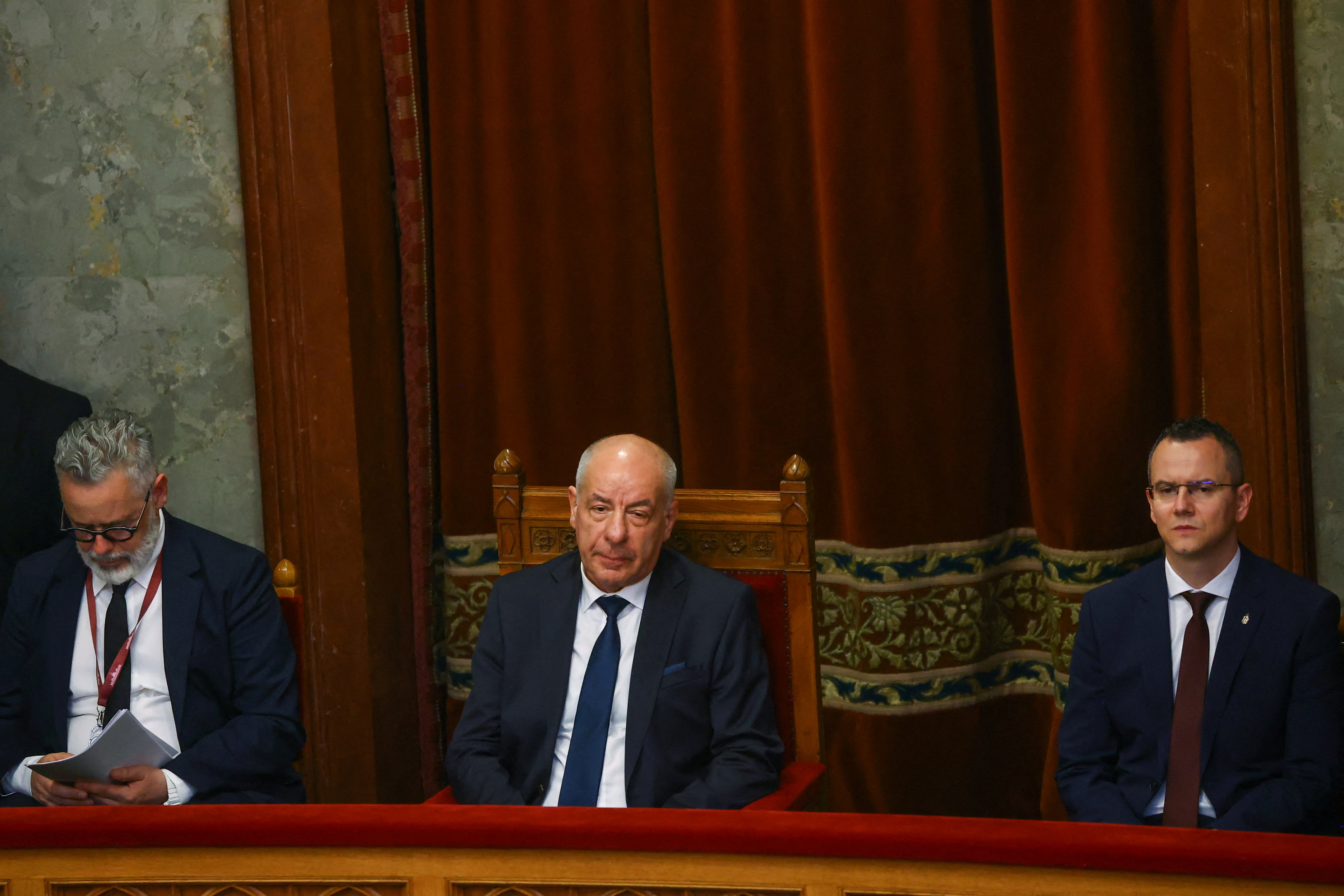 Hungria aprova emenda para destituir presidente e desmontar legado de Orbán