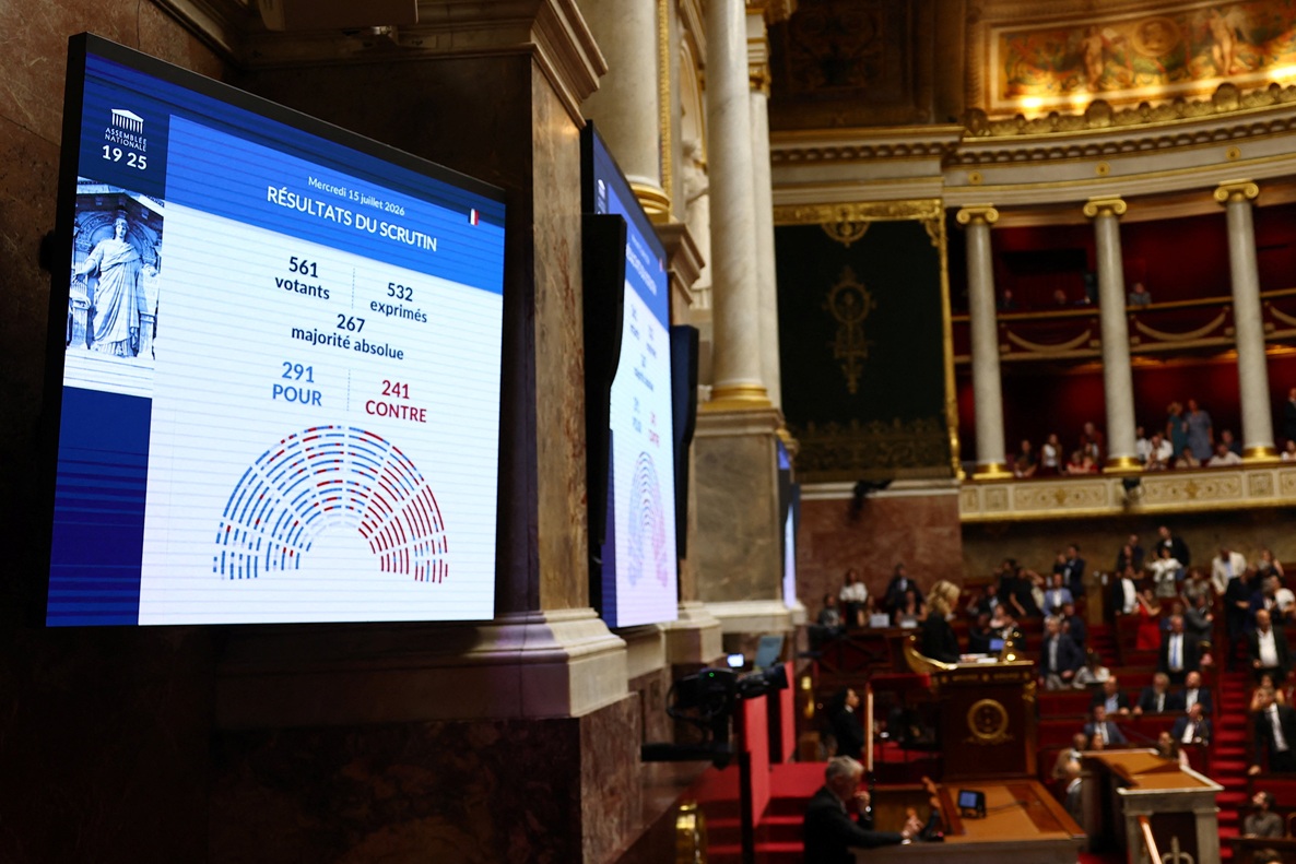 Parlamento francês aprova projeto de lei histórico sobre morte assistida