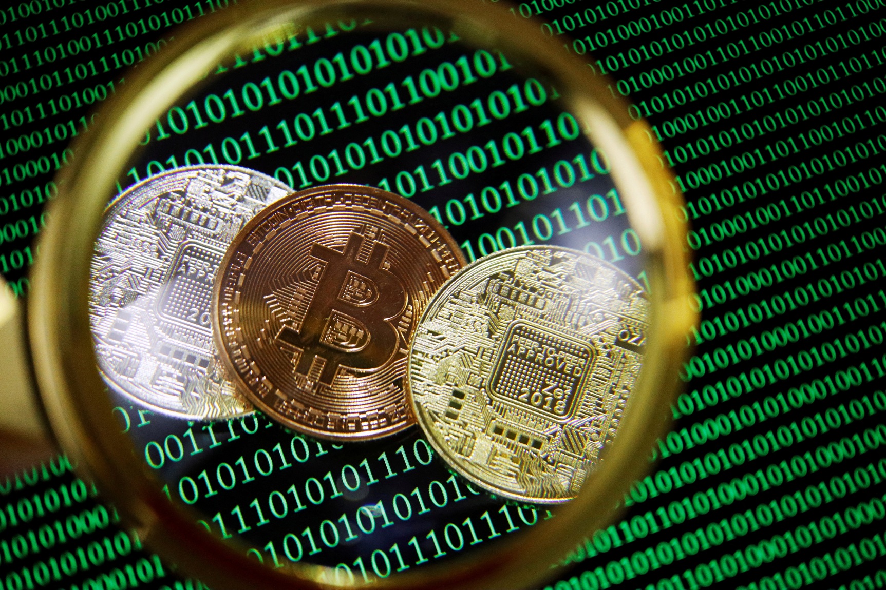Criptomoedas: bitcoin cai em rumo deslocado de techs com notícias ruins para setor