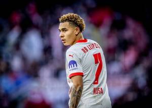 Antonio Nusa em partida pelo RB Leipzig