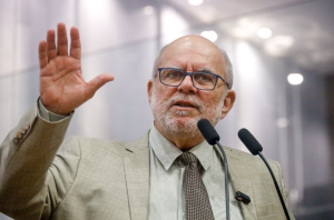 tunidade de conhecer seu caráter, sua generosidade, sua lealdade e seu profundo tunidade de conhecer seu caráter, sua generosidade, sua lealdade e seu profundo