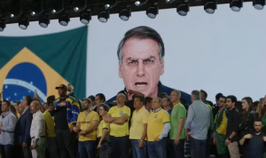 Em versão IA, Jair Bolsonaro participa de lançamento oficial de candidatura de Flávio