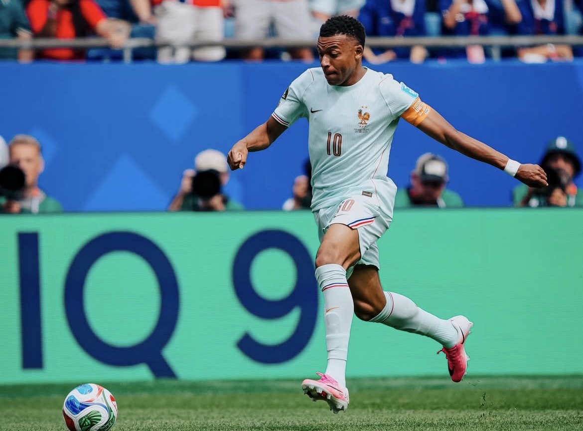 Atacante da França Kylian Mbappé em partida contra Noruega pela Copa do Mundo 2026 em 26 de junho