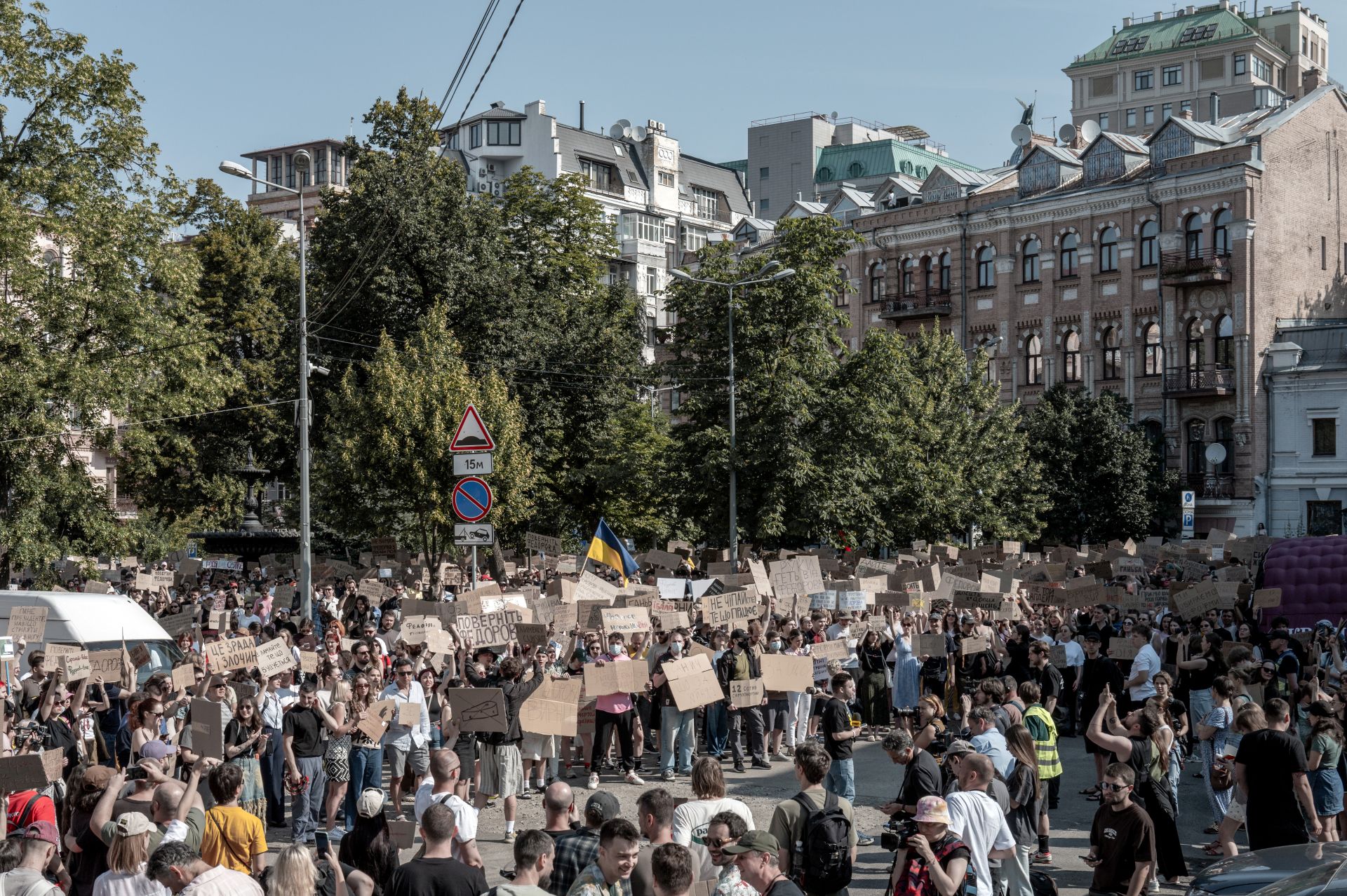 Quando os manifestantes falam, Zelensky ouve, na tradição ucraniana