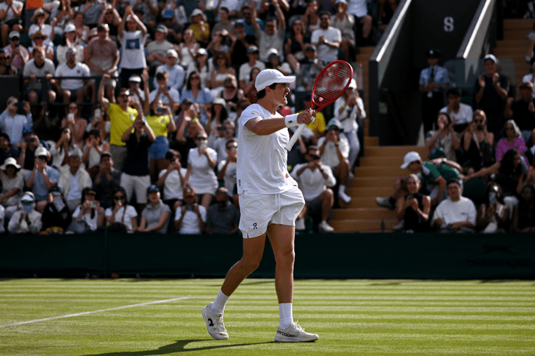 João Fonseca vence De Jong e avança à 3ª rodada de Wimbledon