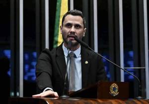 Datafolha: Cleitinho tem 32% e abre vantagem na disputa pelo governo de MG