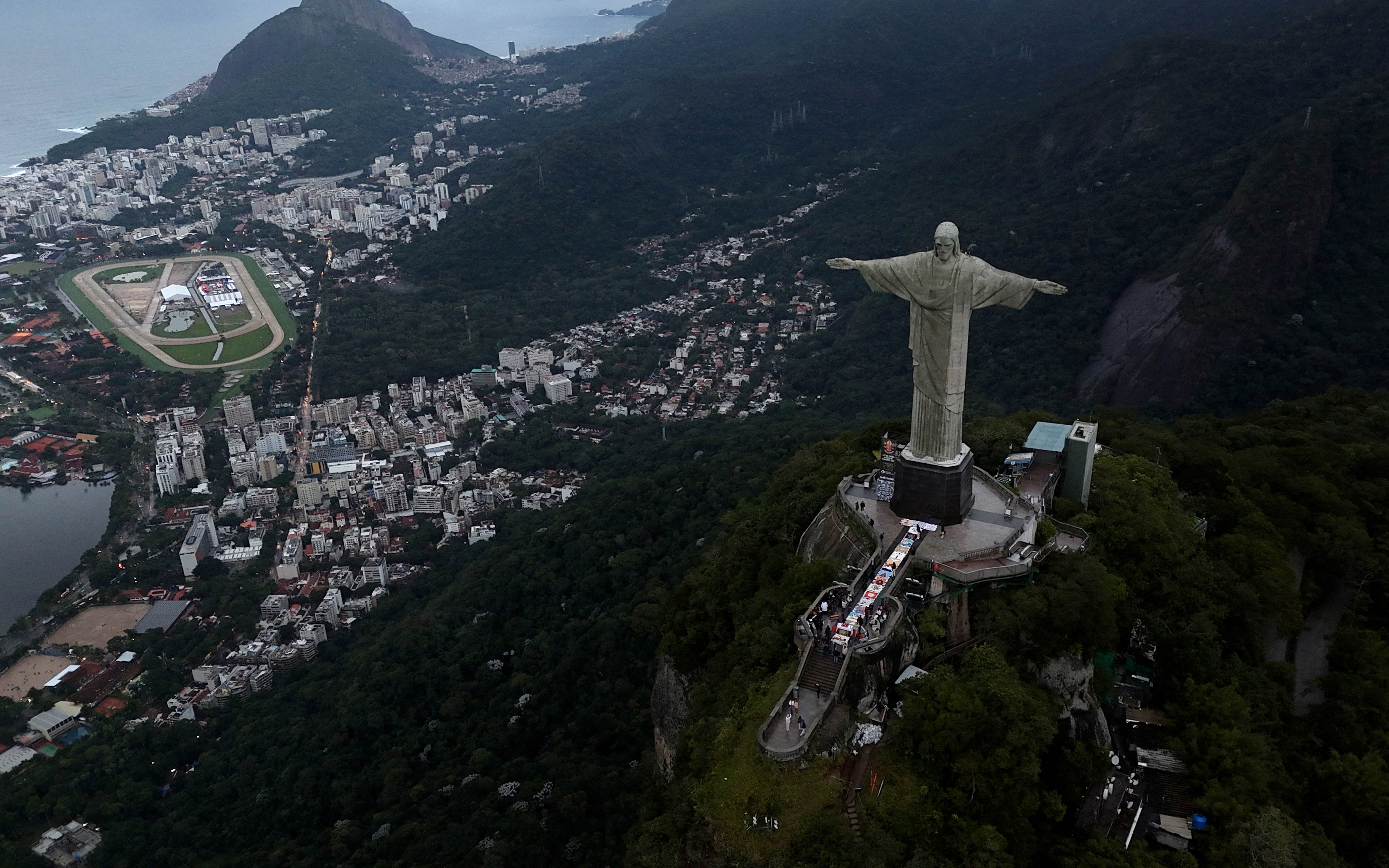 Rio 10 anos após Olimpíada: metrô incompleto e segurança em crise