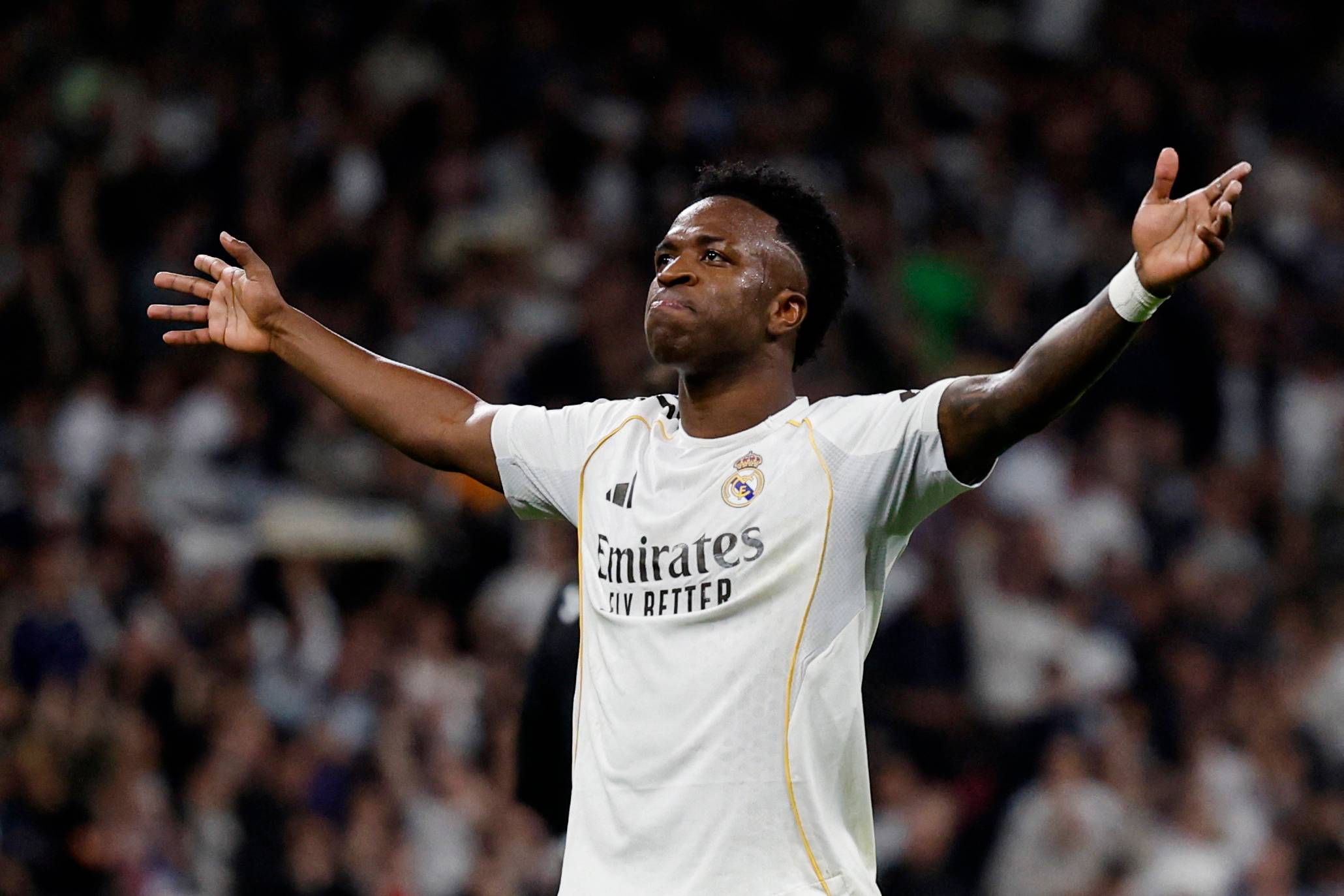 Real Madrid renova com Vinícius Jr. até 2032 e põe fim a especulações sobre saída