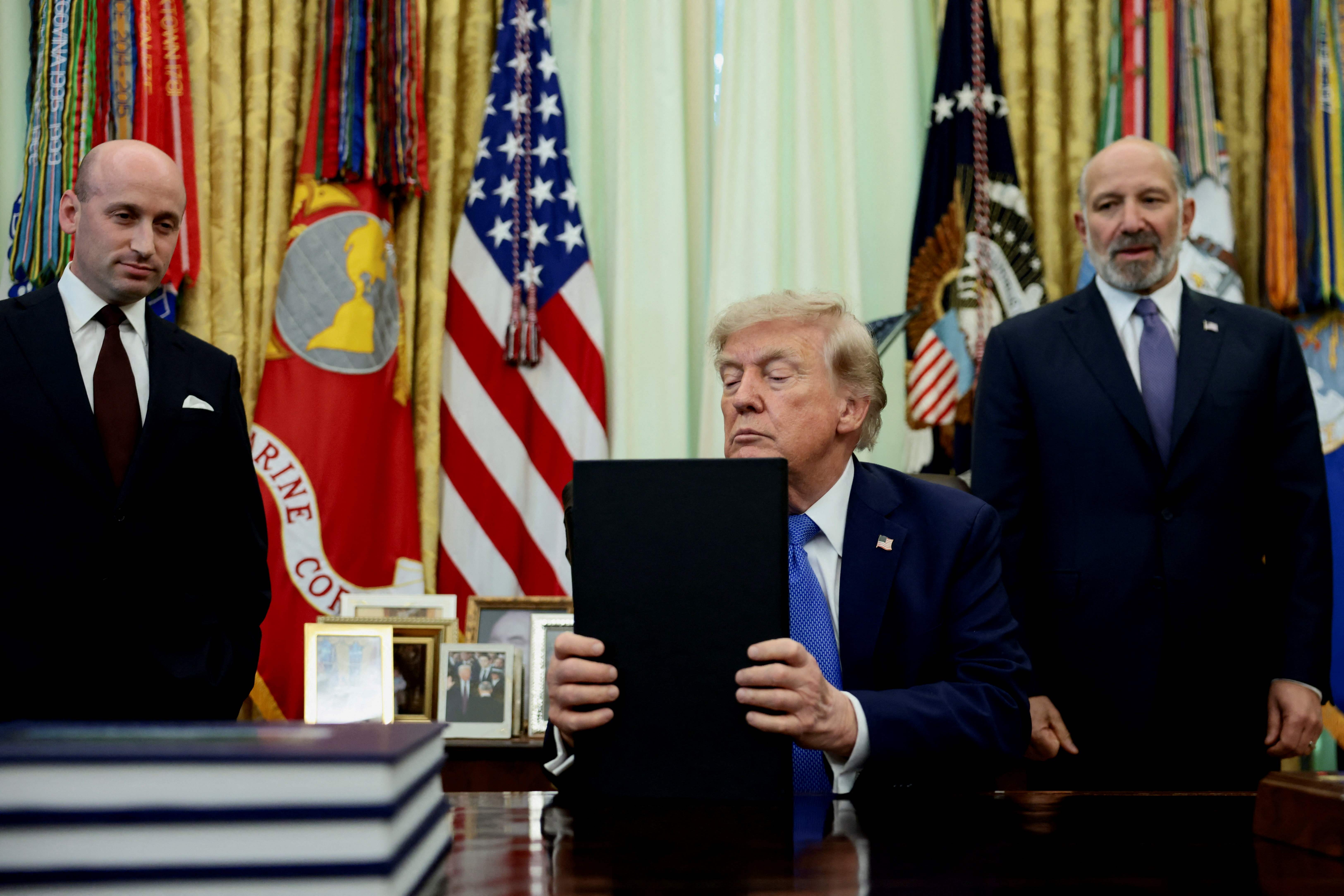 Trump assina decreto para combater ‘turismo’ de cidadania por nascimento
