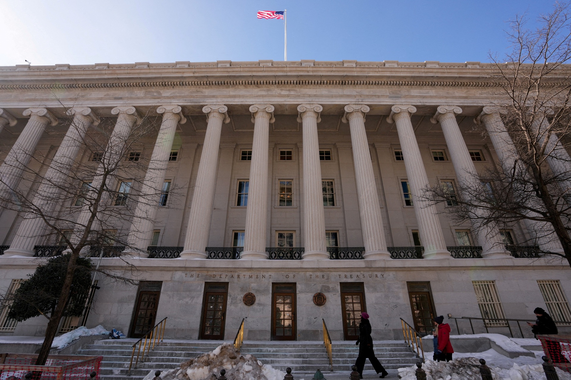 Tesouro pode usar US$ 1 tri de conta no Fed para recompra de títulos, diz CNBC