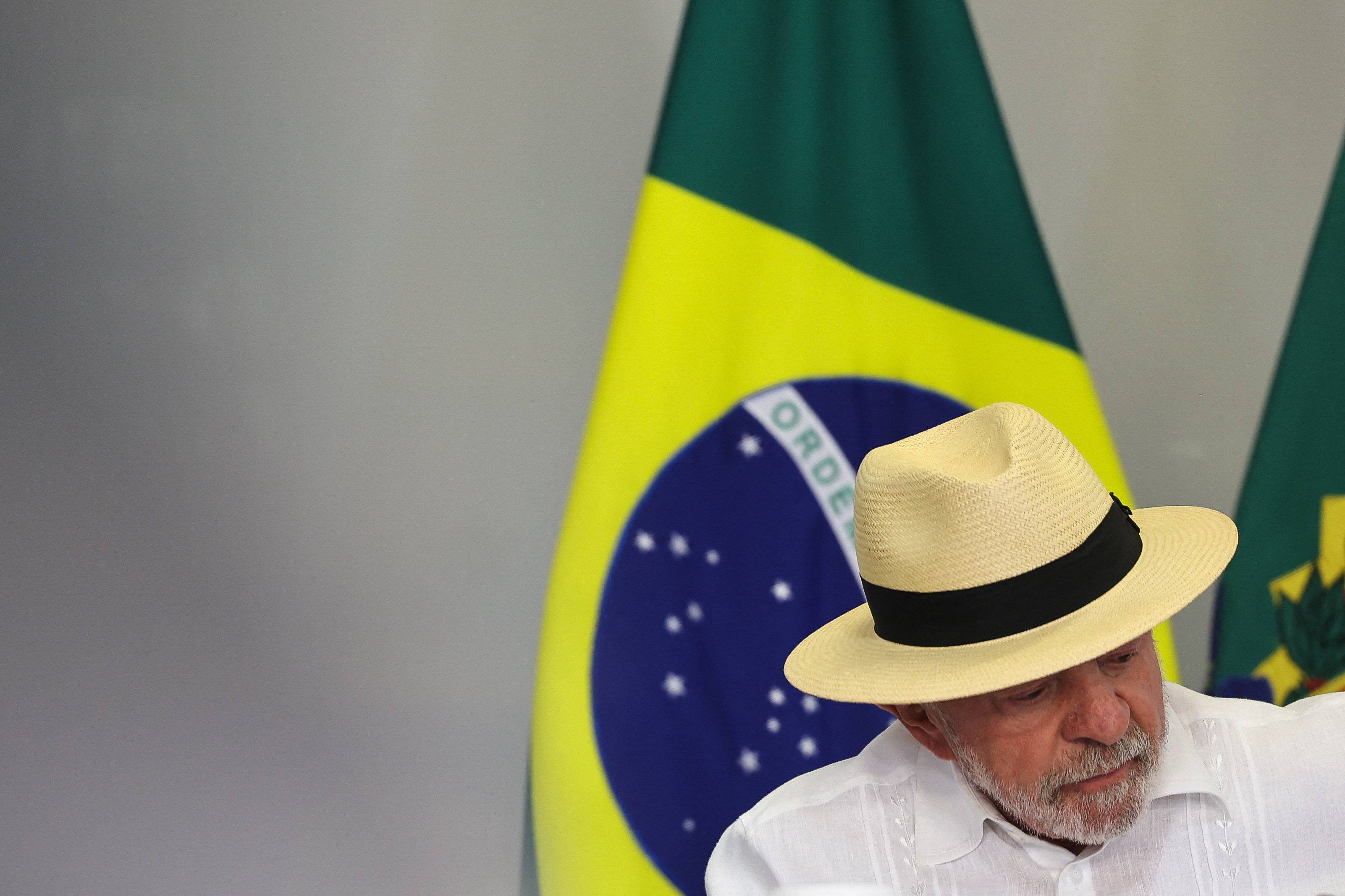 Lula elogia diálogo com Trump, mas critica segundo escalão dos EUA