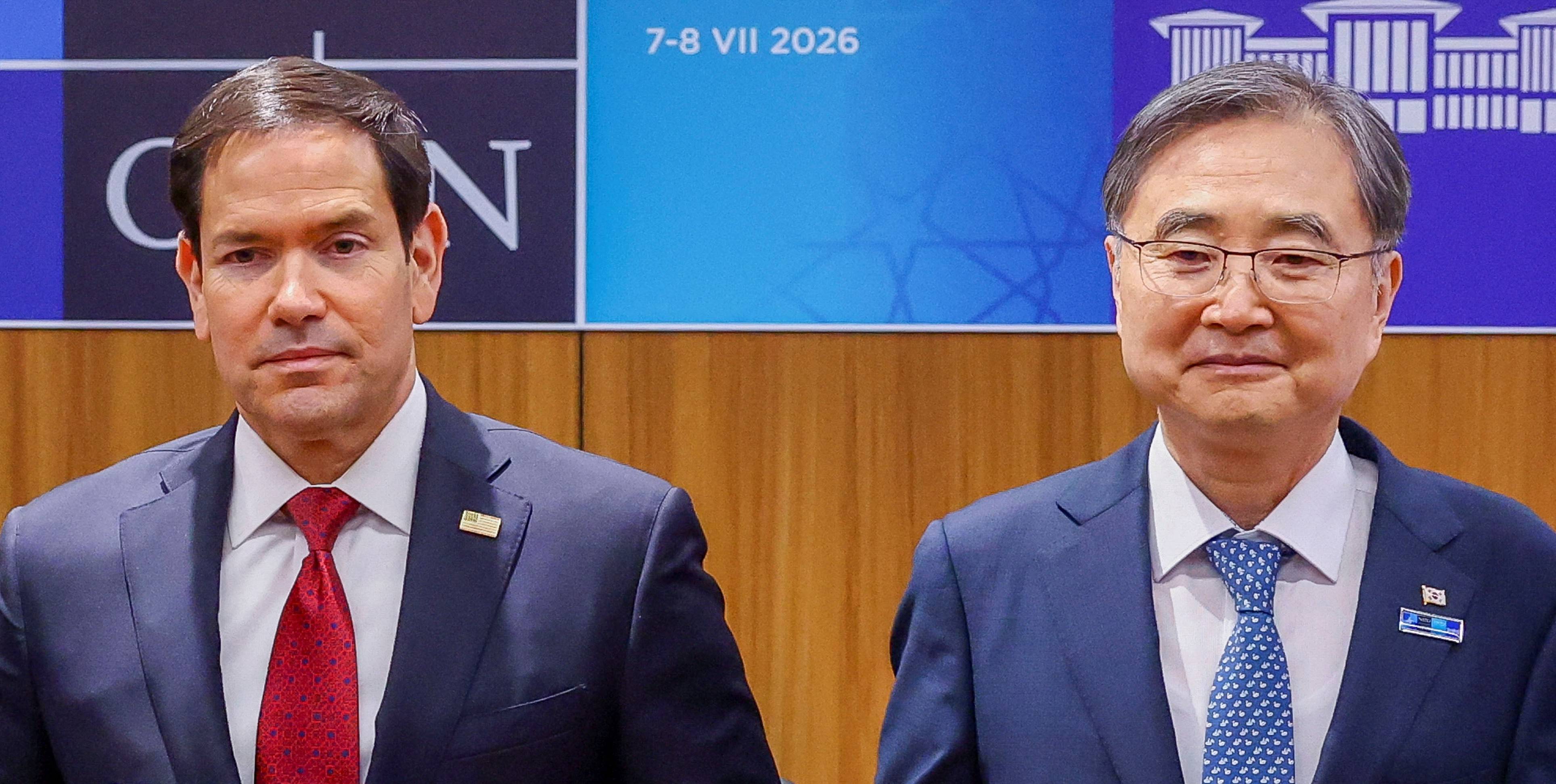 Coreia do Sul e EUA se comprometem a manter cooperação em relação à Coreia do Norte
