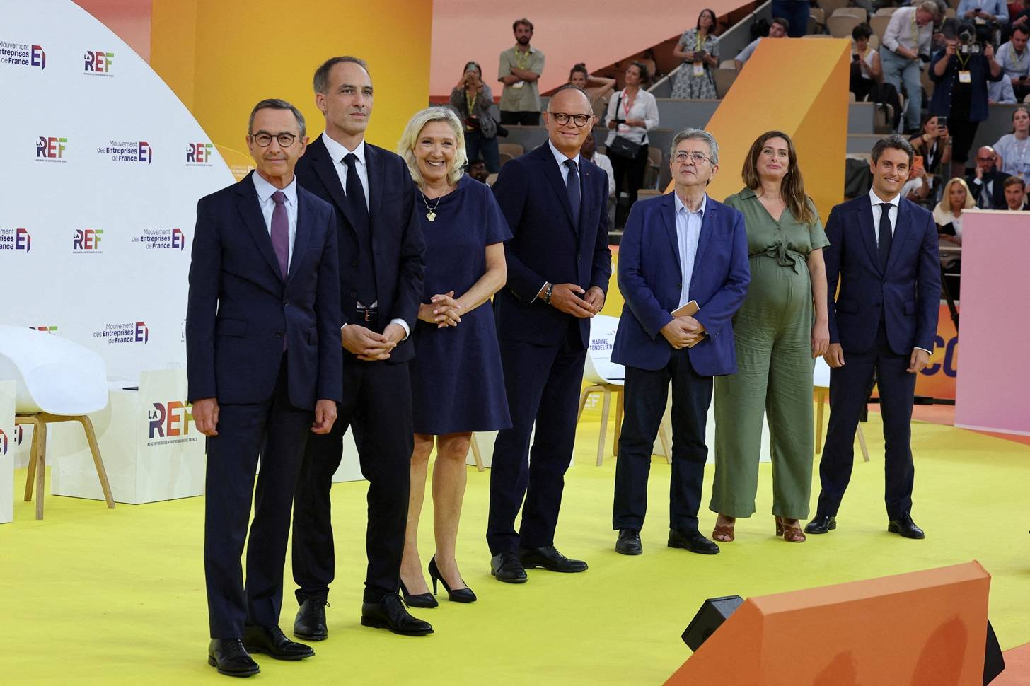 Le Pen tenta conquistar empresários em 1º debate presidencial na França