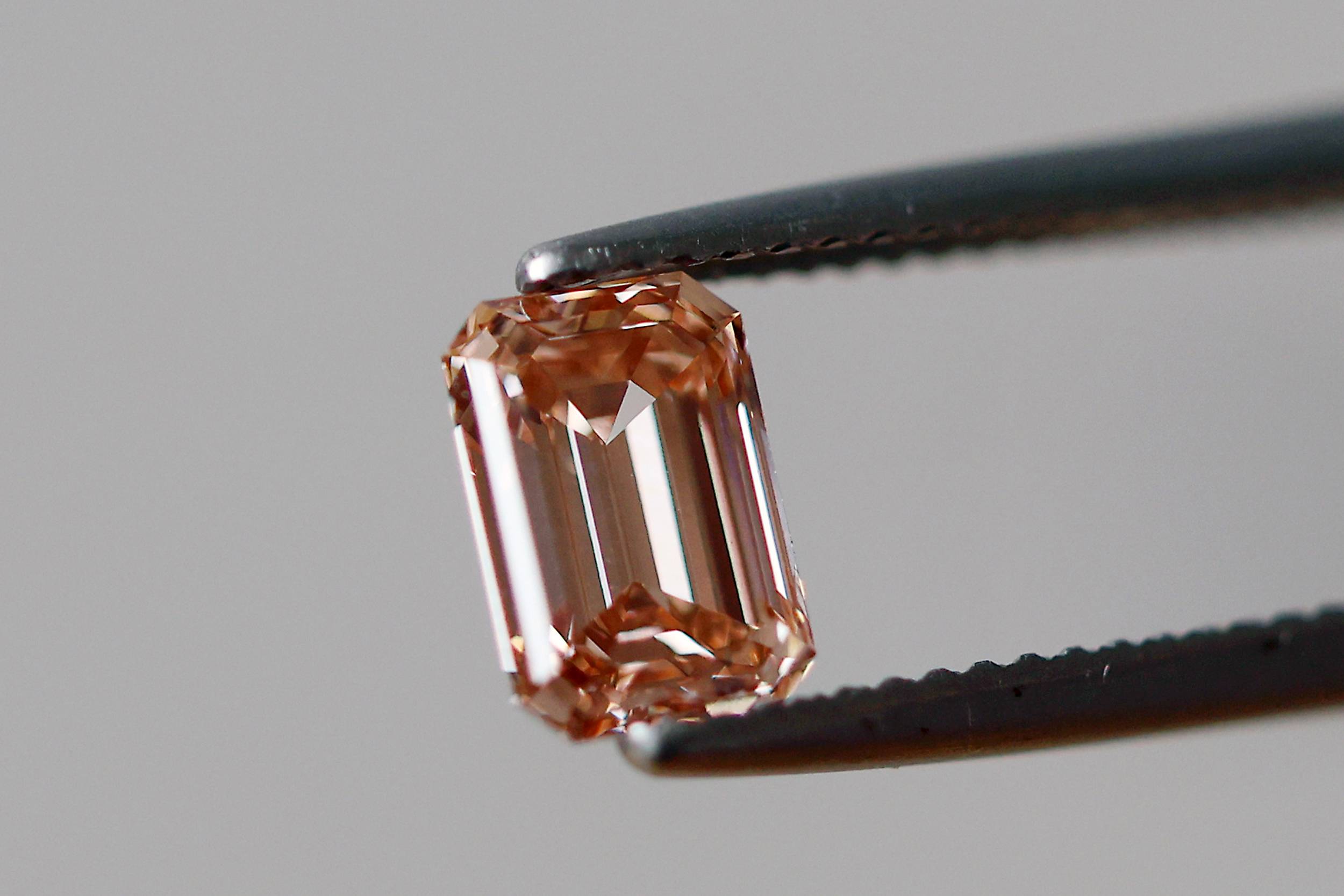 O diamante que perdeu o brilho: escândalo de contrabando abala mercado de gemas