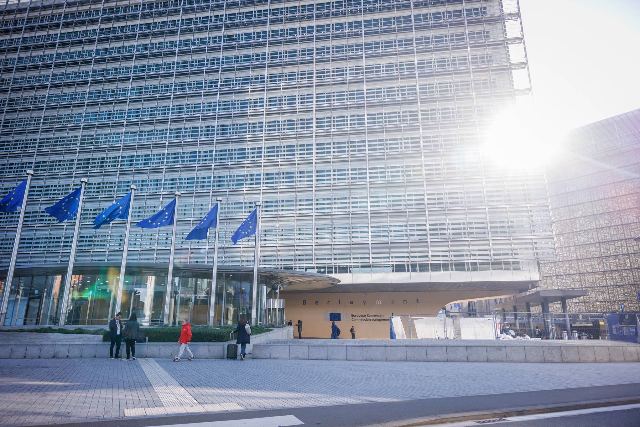 Bancos europeus celebram sinais de flexibilização regulatória inspirada nos EUA