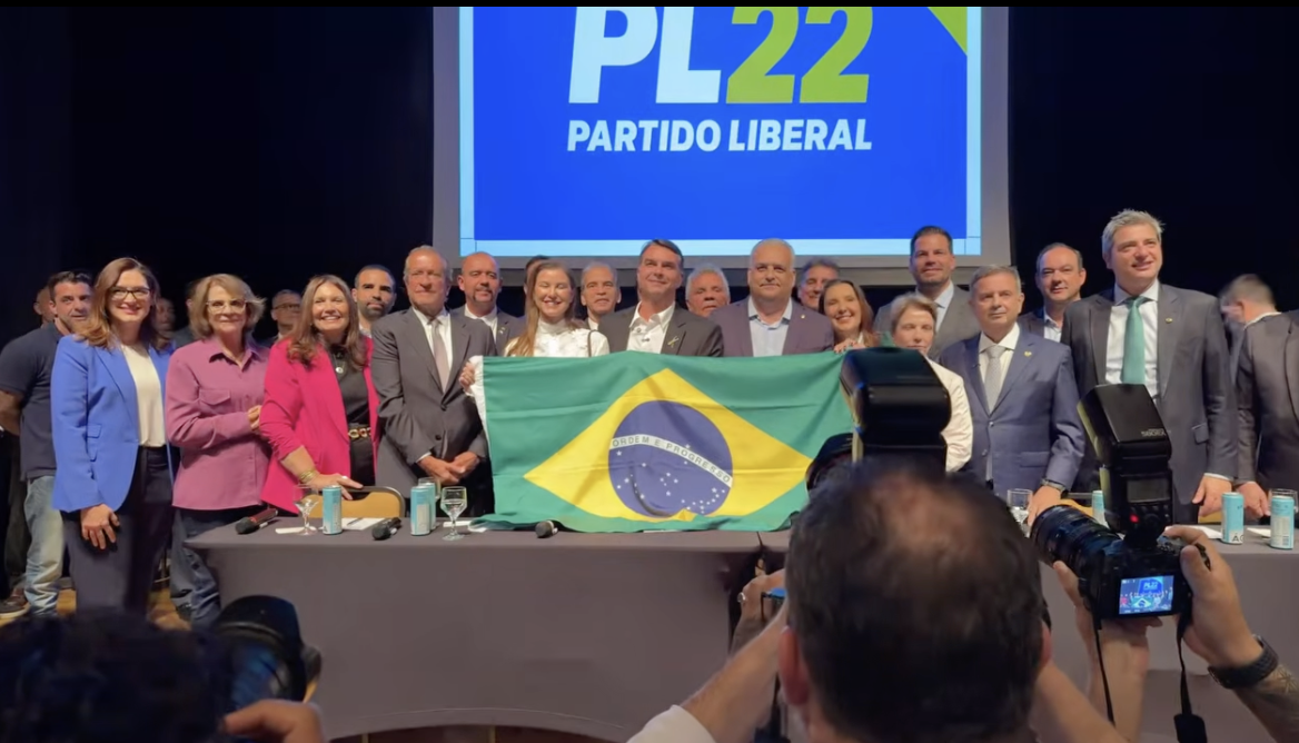 Vice de Flávio Bolsonaro, Alfredo Gaspar promete ser “soldado” da campanha