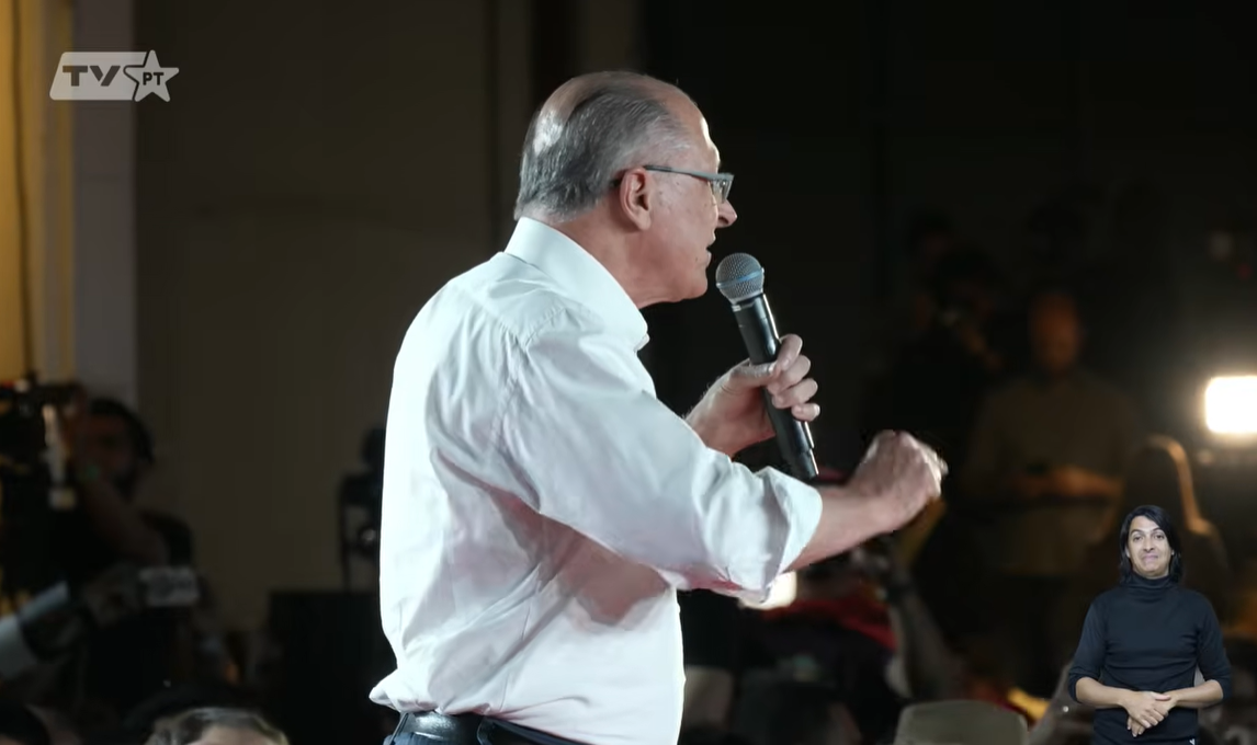 Alckmin: Indústria encolheu 1,6% de 2015 a 2022, mas com Lula cresceu 3,2%