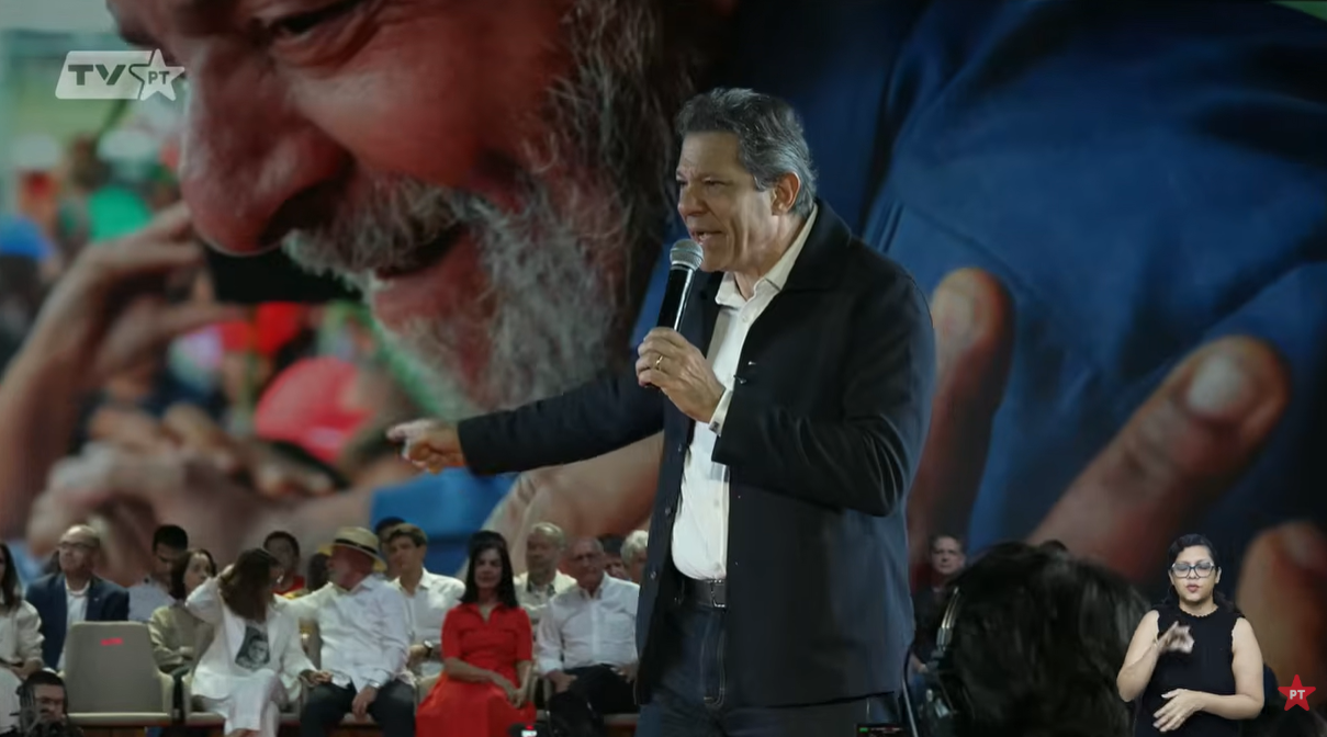 Haddad: Brasil seguirá em frente sem colocar boné de presidente de nenhum outro país