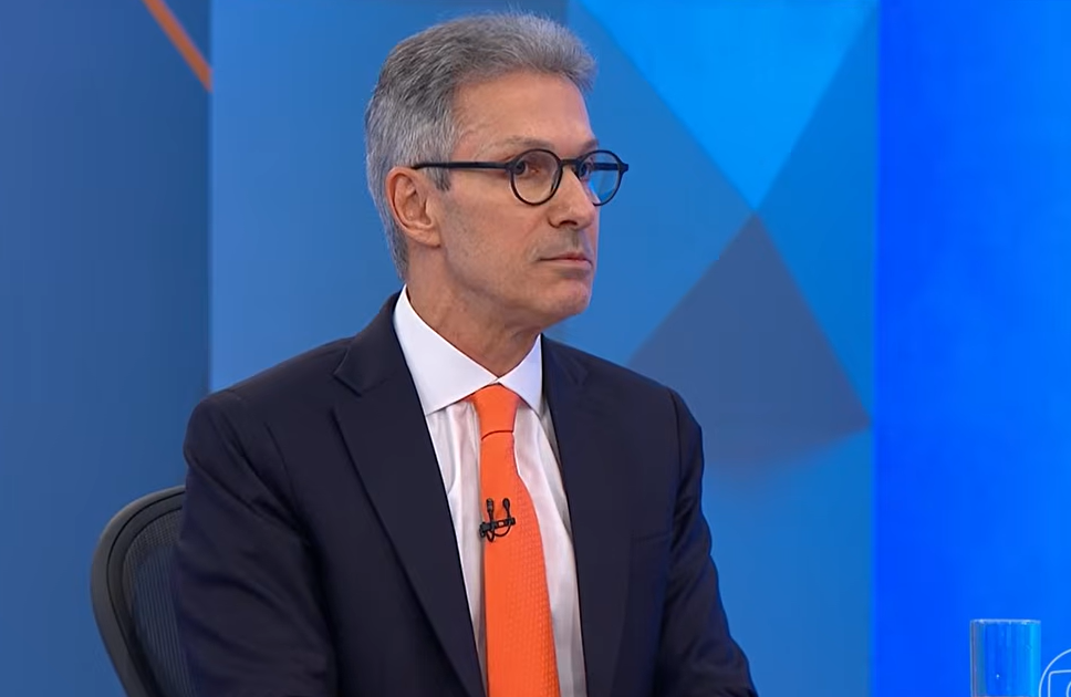 Zema promete reposição da inflação no salário mínimo se for eleito - QTU Questões do Universo