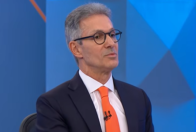 Zema diz ser contra vacinação obrigatória e chama medida de “antidemocrática” - QTU Questões do Universo