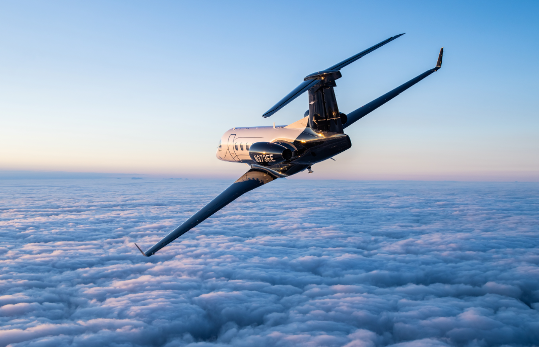 Embraer certifica jato que pousa sozinho em caso de emergência - QTU Questões do Universo