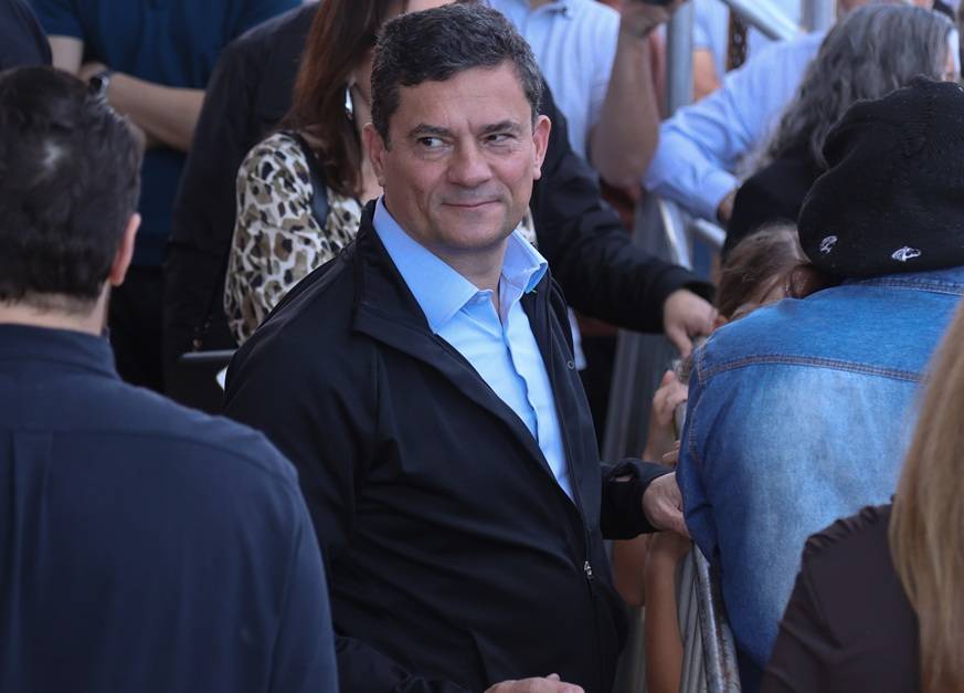 Moro oficializa candidatura ao governo do Paraná e crítica Lula em convenção do PL