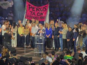 Republicanos lança Tarcísio à reeleição em SP com aceno a Bolsonaro