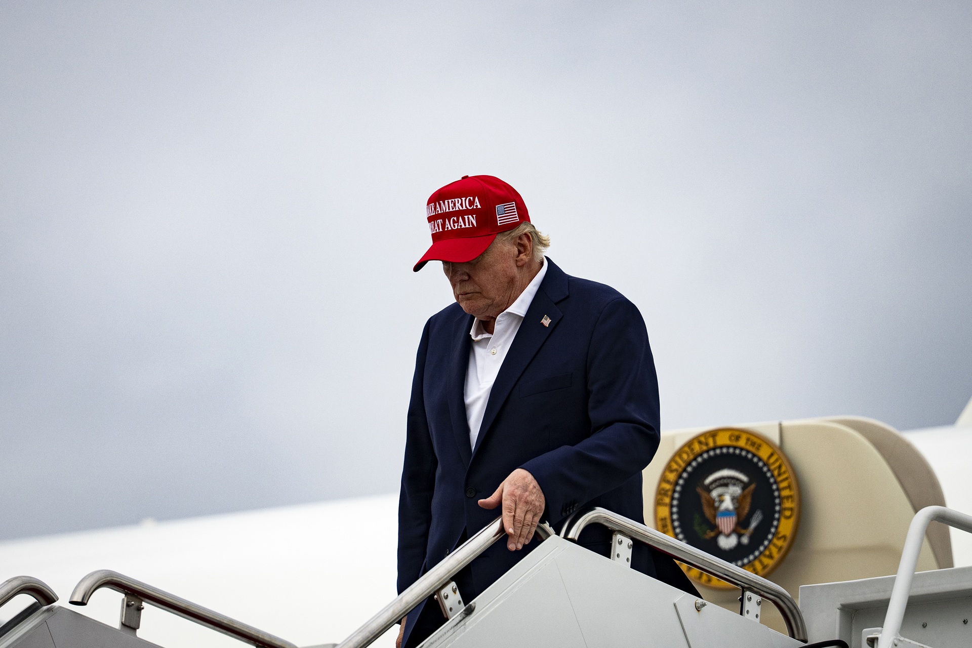 Brasil é acionado em investigação sobre incidente com helicóptero de Donald Trump