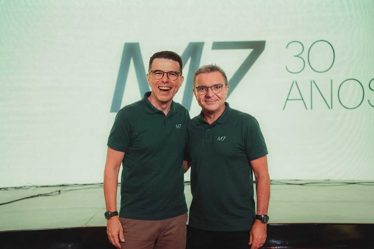 Amigos de infância, Nisabro Fujita e Daniel Demétrio fundaram a M7 Investimentos em 1996