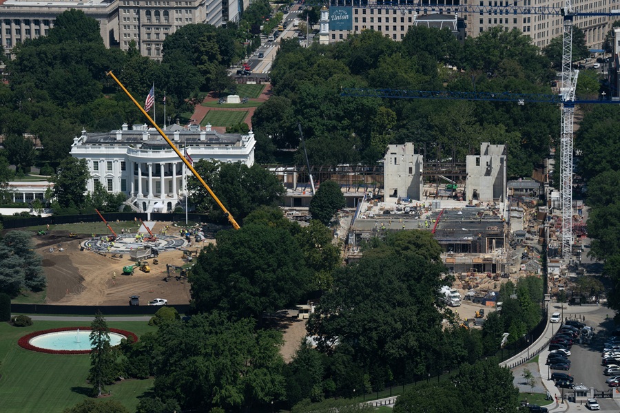 Trump acelera obra de salão na Casa Branca com equipe trabalhando 20 horas por dia - QTU Questões do Universo