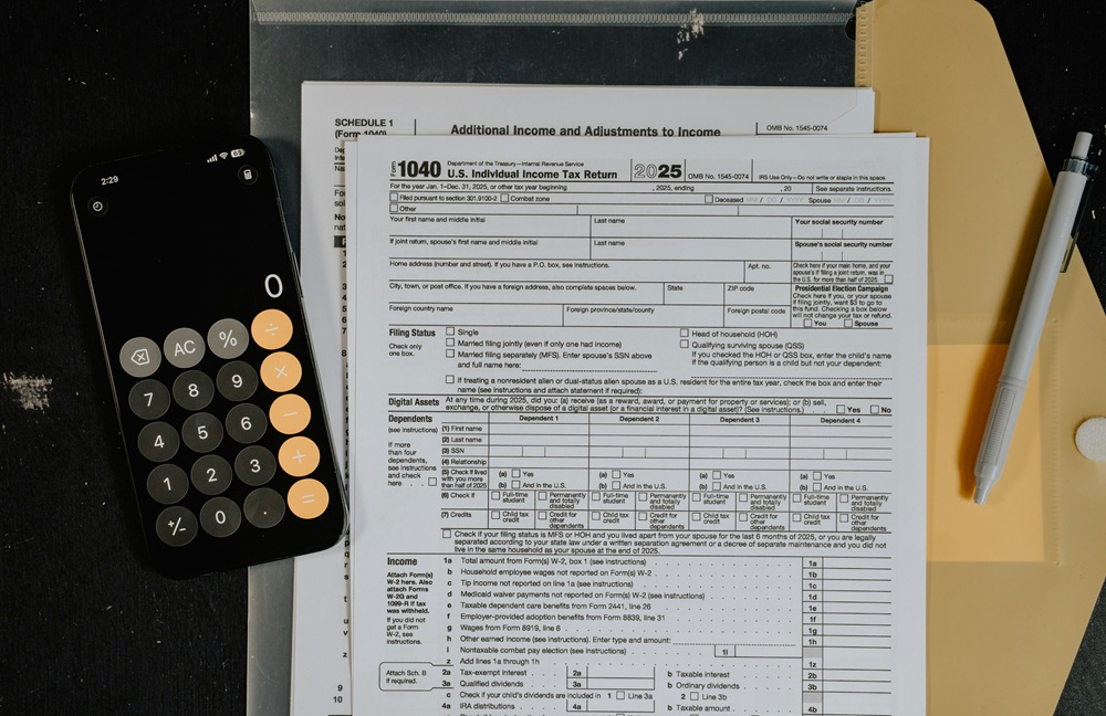 Tarifaço não afasta empresas brasileiras dos EUA, mas muda a forma de fazer negócios