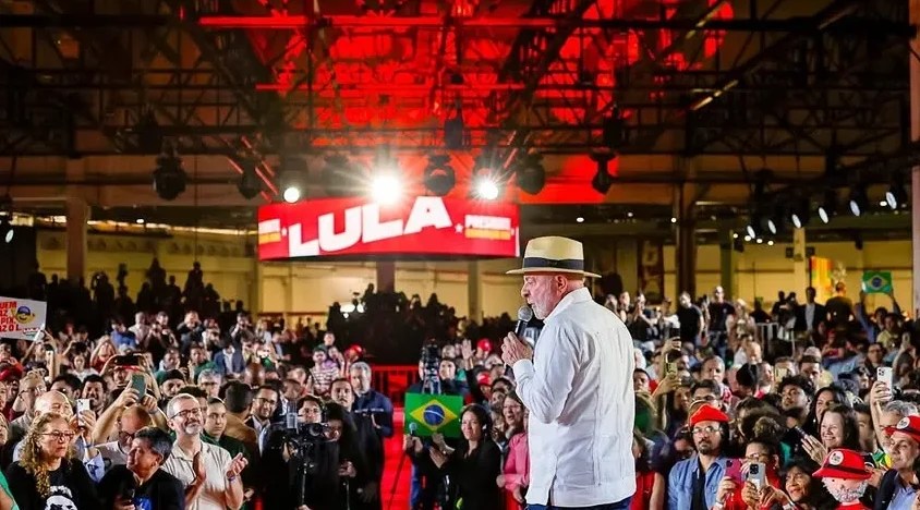 Mercati finanziari osservano un favoritismo di Lula e riducono investimenti in Brasile prima delle elezioni