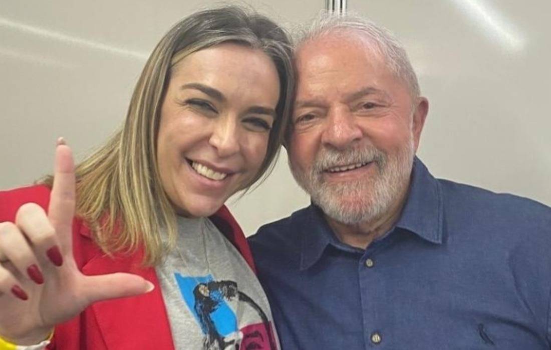 Mensagem no celular de lobista amiga de Lulinha cita presentes a assessor do governo