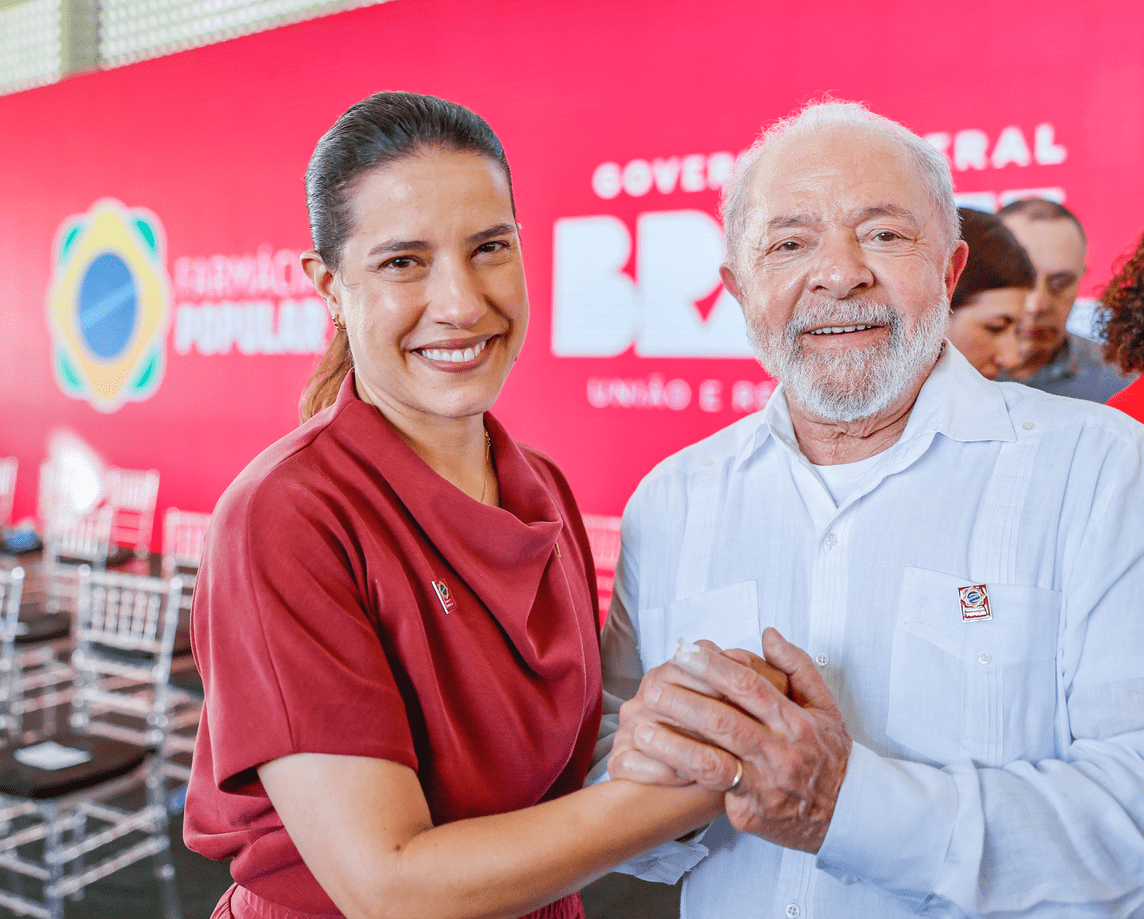 Raquel Lyra exalta parceria com Lula, mas evita declarar voto para presidente