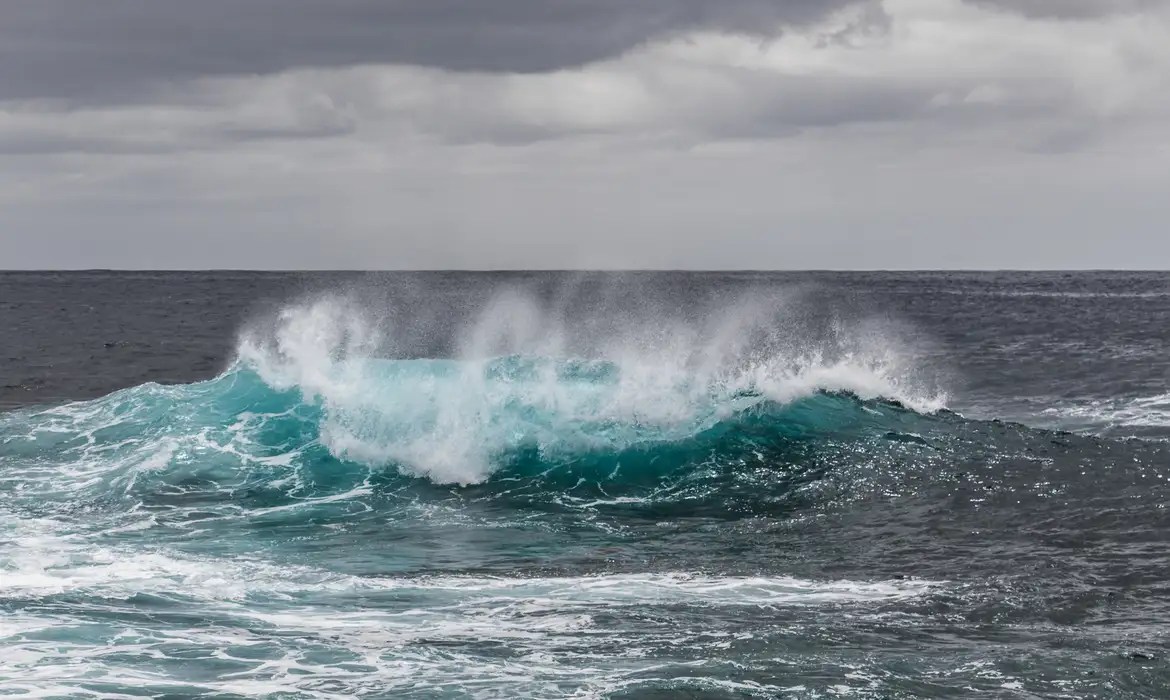Agência climática dos EUA prevê 90% de chance de El Niño muito forte