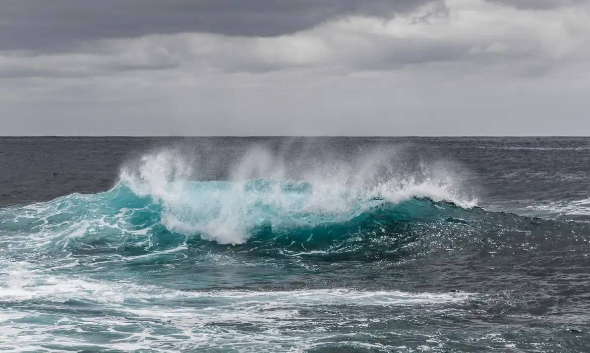 Agência climática dos EUA prevê 90% de chance de El Niño muito forte