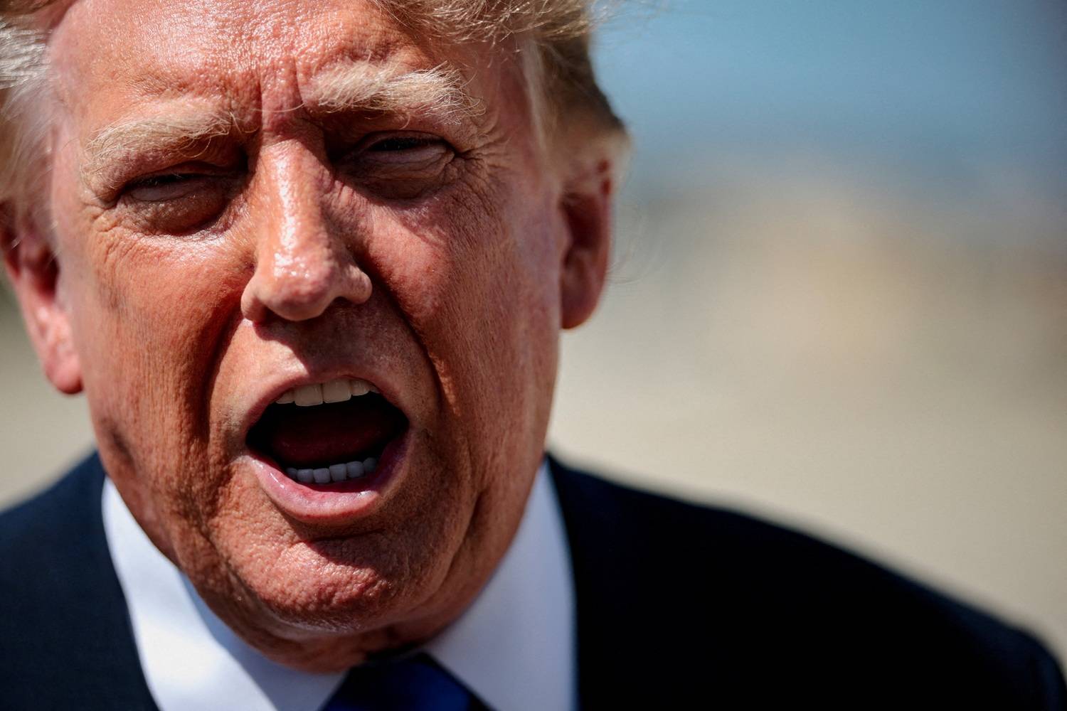 Trump prevê fim da guerra com Irã após “midterms” e promete gasolina mais barata