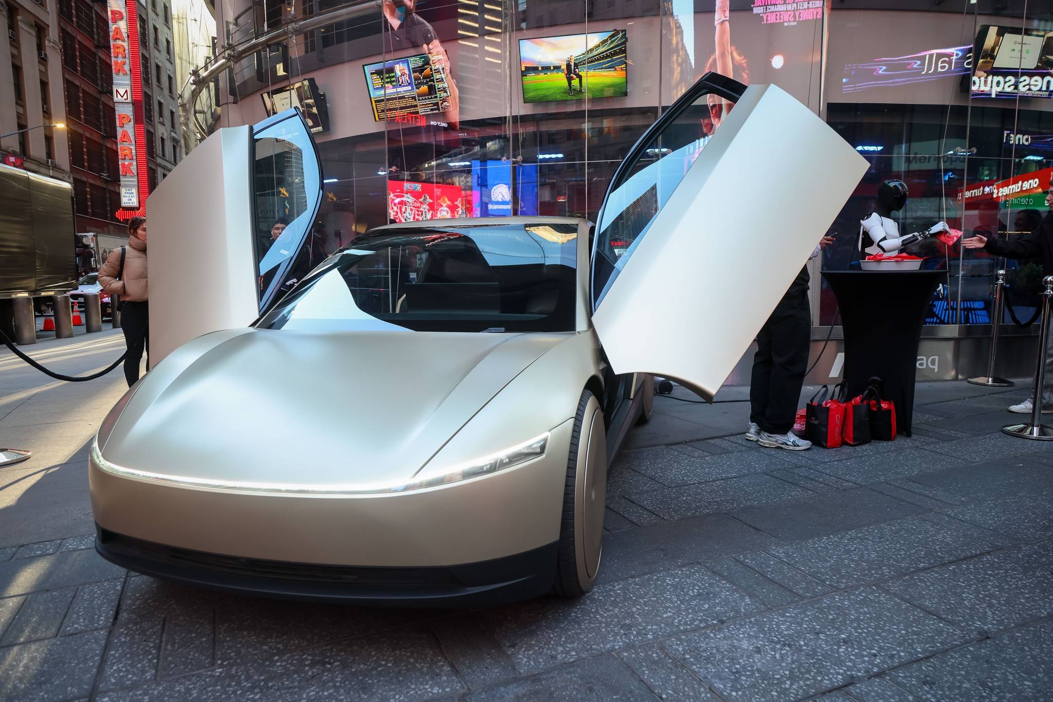 Sem volante, nem pedais: Tesla prepara lançamento de “robotáxi” cercado de mistério