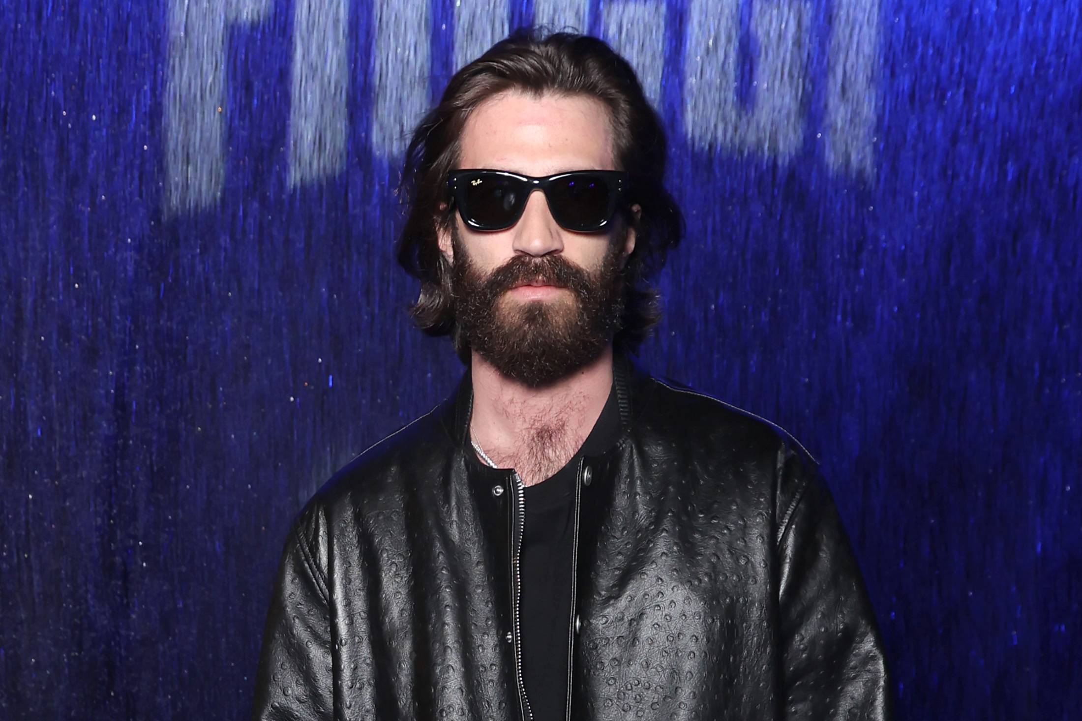 Guerra no império Ray-Ban: herdeiro ataca CEO e executivos fecham cerco