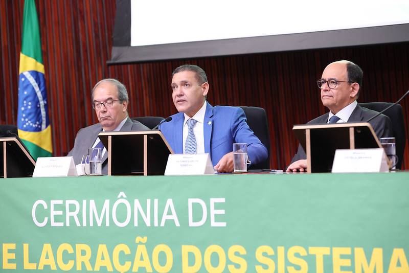 TSE conclui lacração dos sistemas eleitorais que serão usados nas eleições de 2026