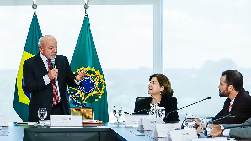 Lula chama de “meio falso” discurso de empresários sobre fim da taxa das blusinhas - Foto