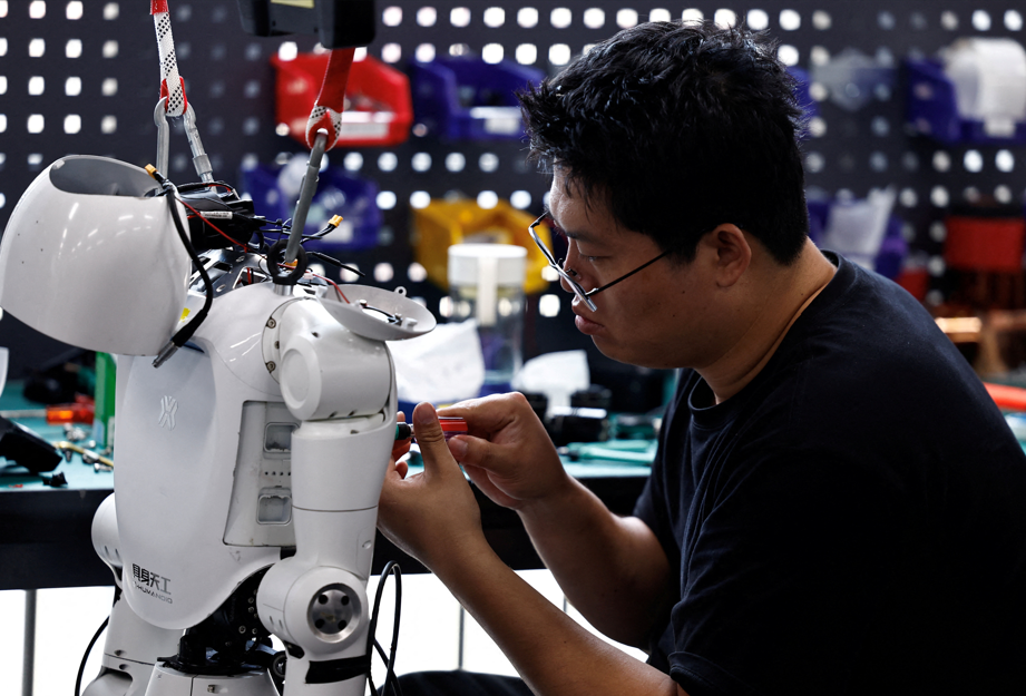 China desacelera IPOs de robôs humanoides à medida que entusiasmo supera a realidade