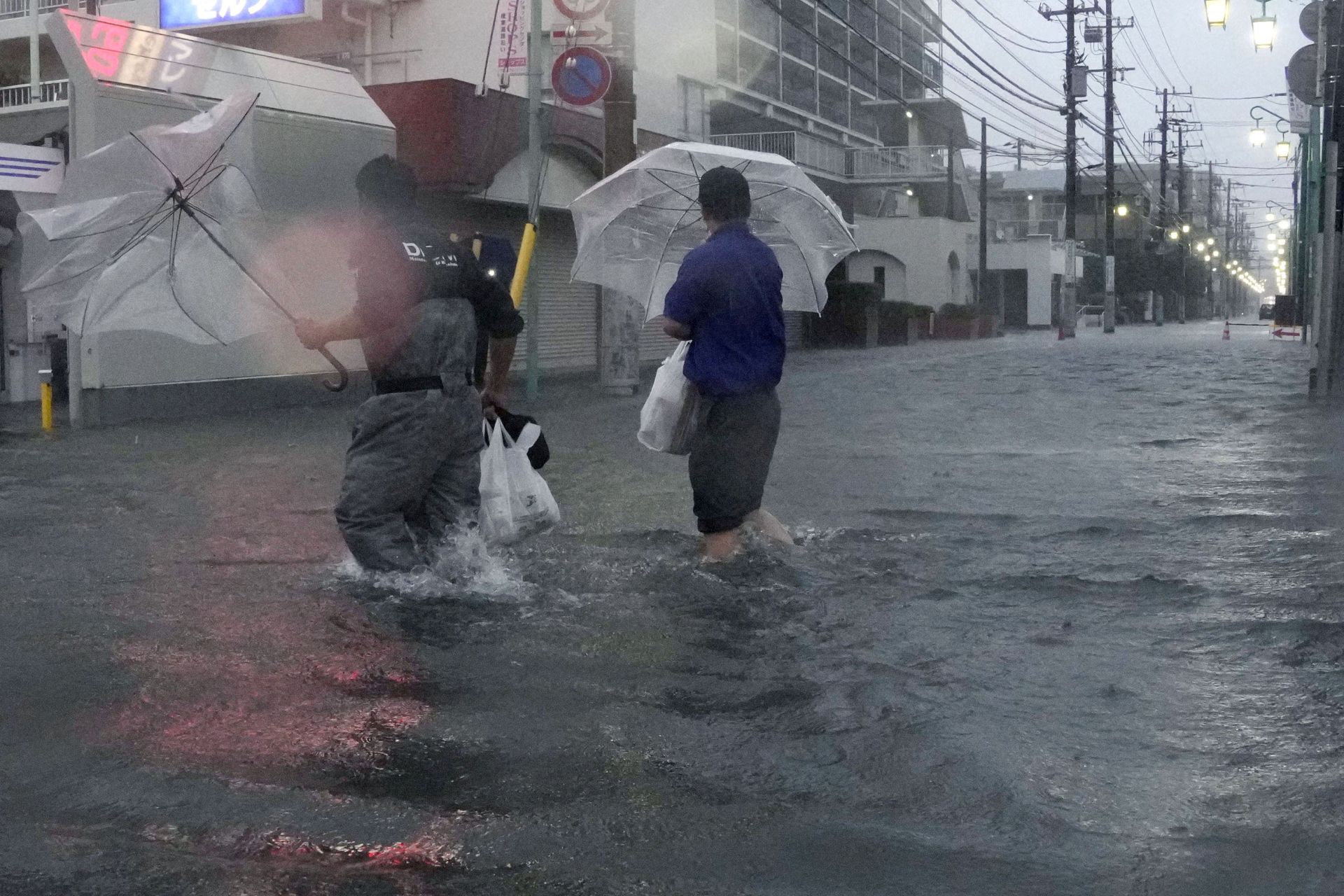Tóquio soma 34 dias seguidos de chuva e bate recorde de 1886
