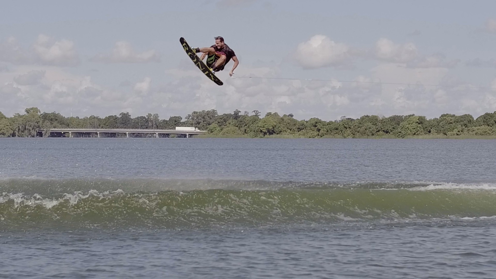 Luciano Rondi, o Deco, começou a praticar wakeboard aos 12 anos; aos 15, conquistou seu primeiro título brasileiro profissional (Foto: Luciano Rondi/Arquivo pessoal)
