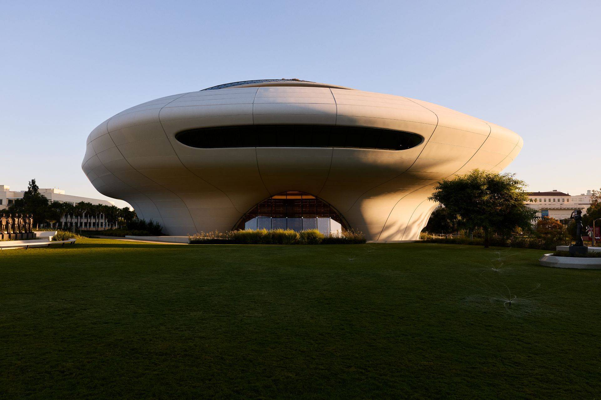 Estranho e maravilhoso, museu de George Lucas chega a Los Angeles